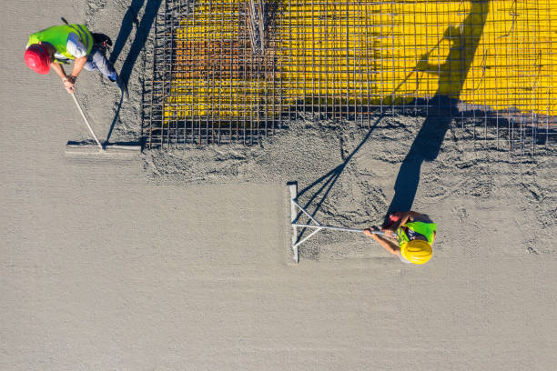 Best Concrete Sidewalk Installation in Desnso, CA